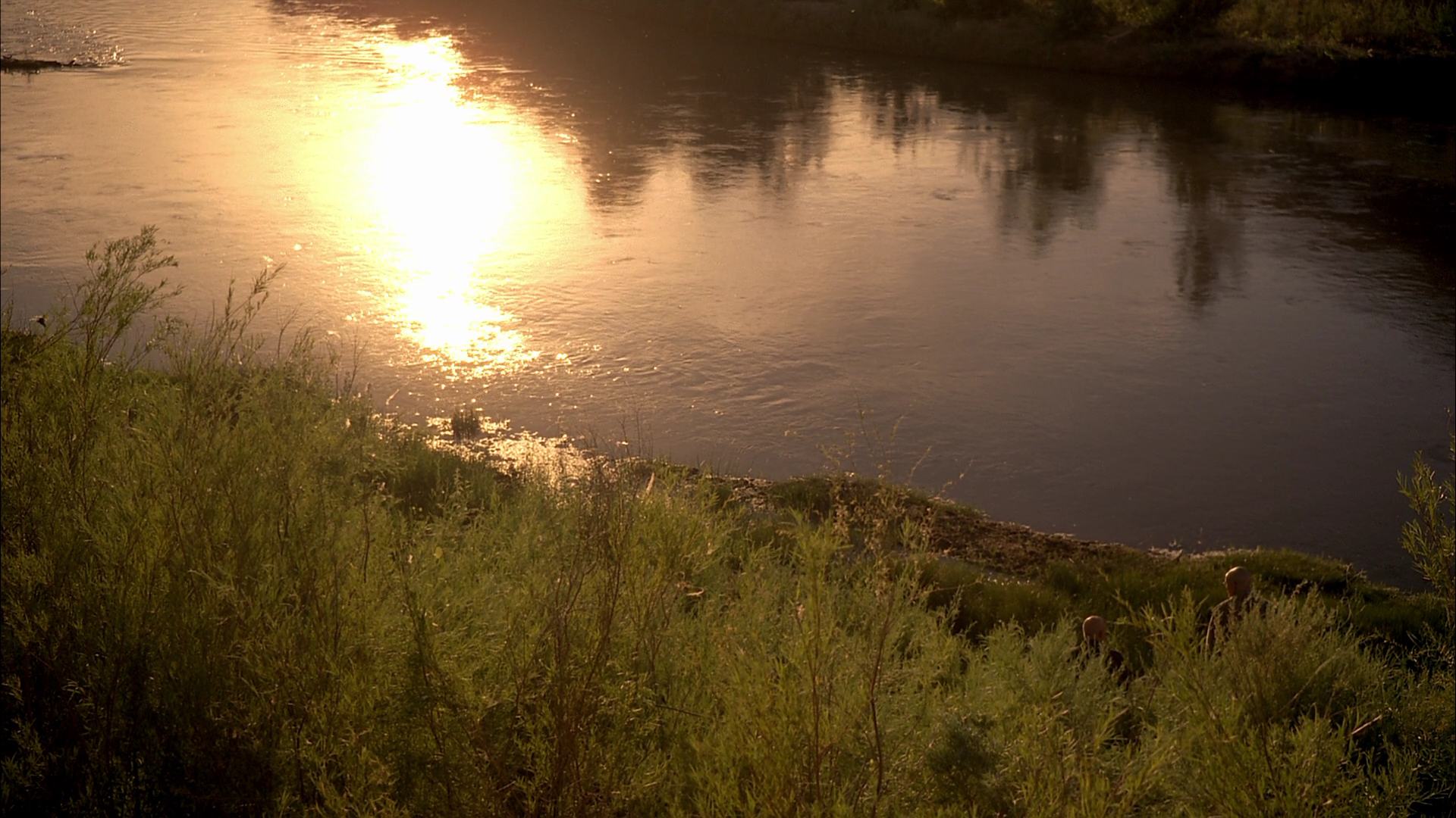 Песня на другом берегу реки. Природа вечер. Анимированная река. Рассвет на озере. Река гифка.